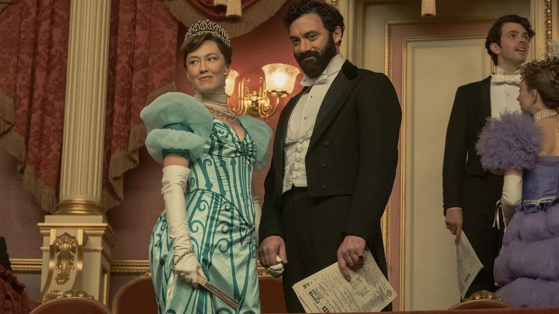 Carrie Coon and Morgan Spector, The Gilded Age
