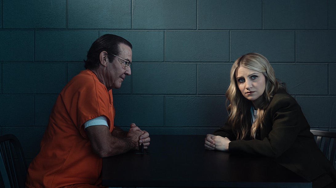 Happy Face Review: Paramount+'s Sluggish True Crime Drama Never Goes for the Kill