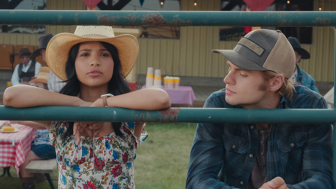 Nikki Rodriguez and Noah LaLonde, My Life With the Walter Boys