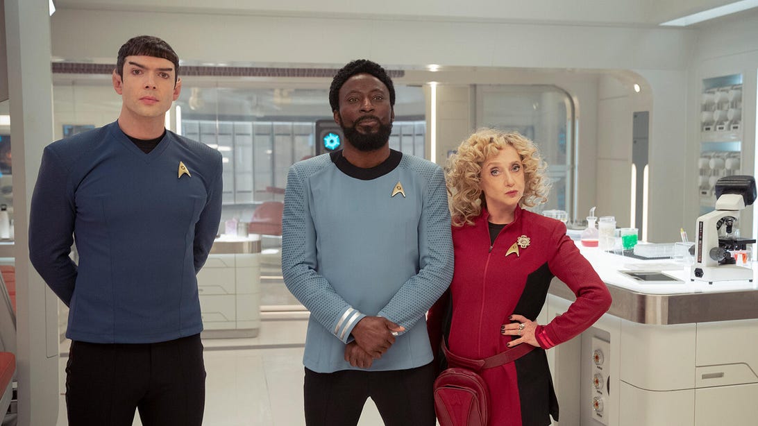 Ethan Peck, Babs Olusanmokun, and Carol Kane, Star Trek: Strange New Worlds